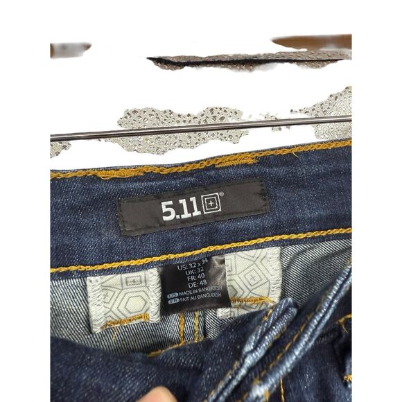 5.11 Tactical Jeans Mens 32x34 Blue Denim Slim Fit Defender Flex Casual Work - Picture 2 of 8